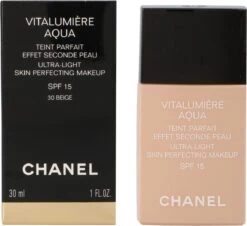 Chanel Vitalumiere Aqua Foundation - 30 Beige - SPF15 - 30 Ml -Chique Cosmetica Winkel 1200x1099