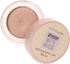 Maybelline Dream Matte Mousse Foundation - 08 Light Beige 8 Maybelline Dream Matte Mousse Foundation - 08 Light Beige -Chique Cosmetica Winkel 1200x1103 1