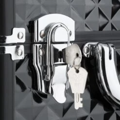 Dreamble Make-up Koffer - Make-up Trolley - Zwart - Rijdbaar - Met Wieltjes - Compact - 8 Vakken - Met Slot - 2 Sleutels -Chique Cosmetica Winkel 1200x1200 325