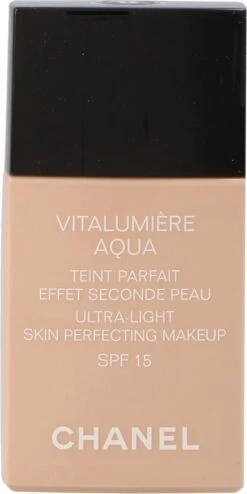 Chanel Vitalumiere Aqua Foundation - 30 Beige - SPF15 - 30 Ml -Chique Cosmetica Winkel 600x1200 4