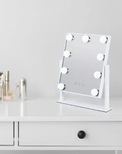 Bright Beauty Vanity Make Up Spiegel Met Verlichting - Wit - Dimbaar Met Drie Lichtstanden 9 Bright Beauty Vanity Make Up Spiegel Met Verlichting - Wit - Dimbaar Met Drie Lichtstanden -Chique Cosmetica Winkel 953x1200 1